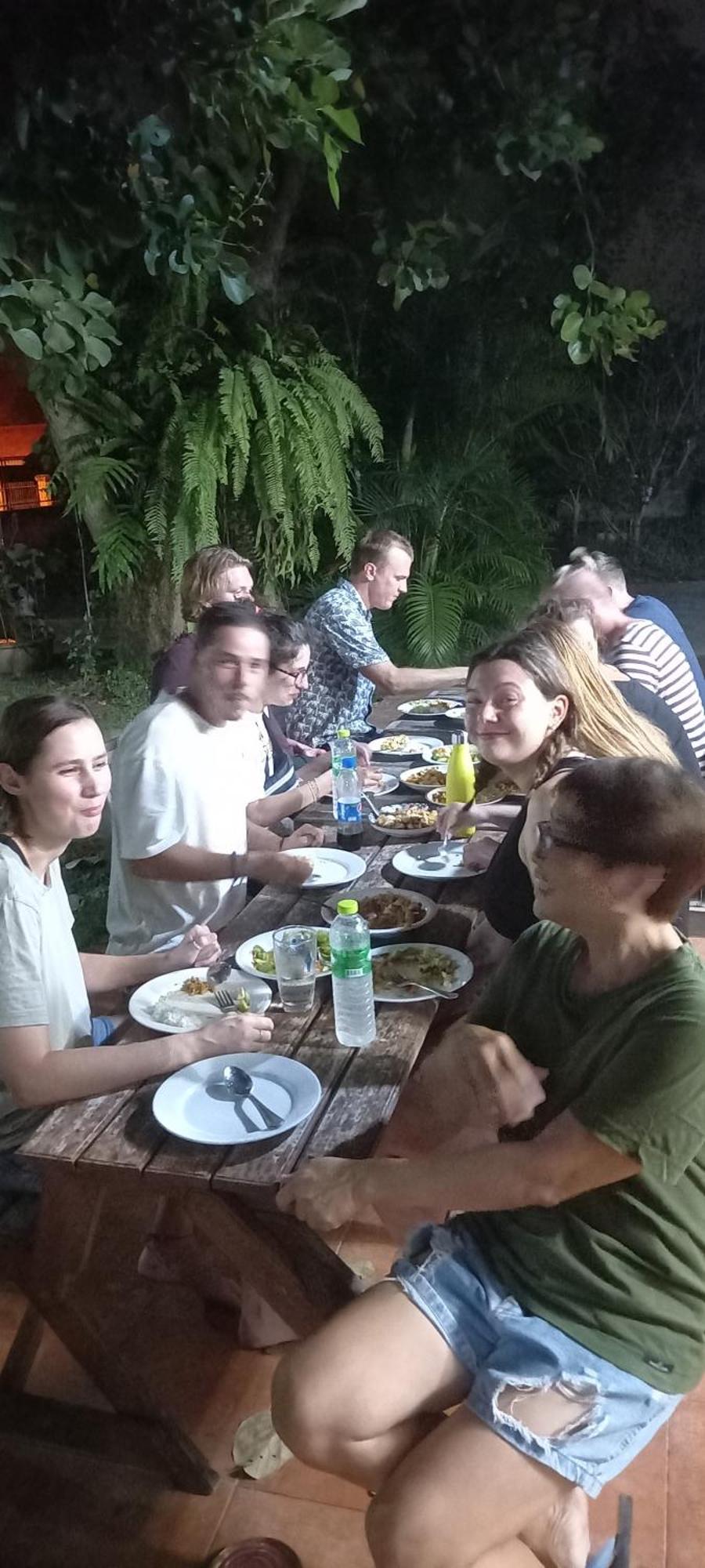 Plus Hostel Ayutthaya Exterior photo