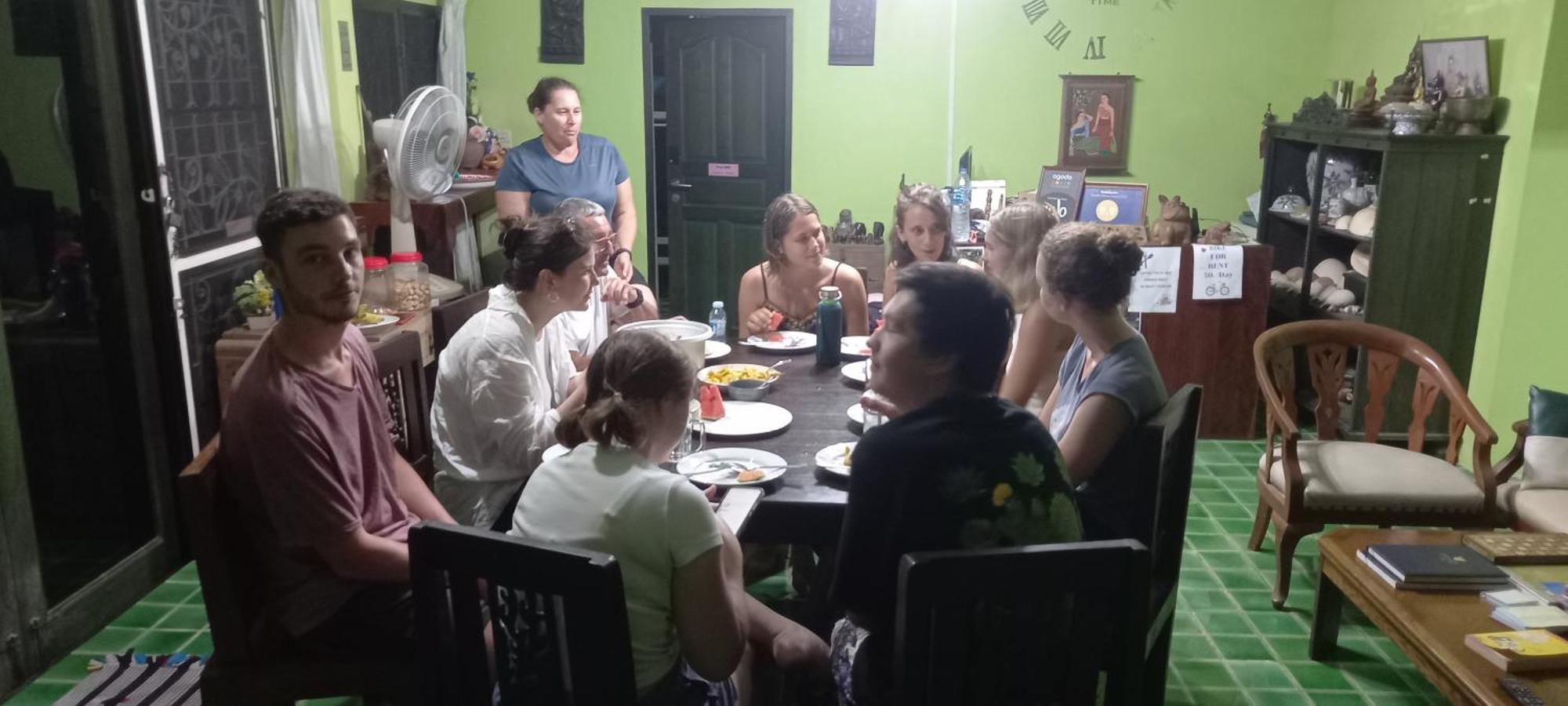 Plus Hostel Ayutthaya Exterior photo